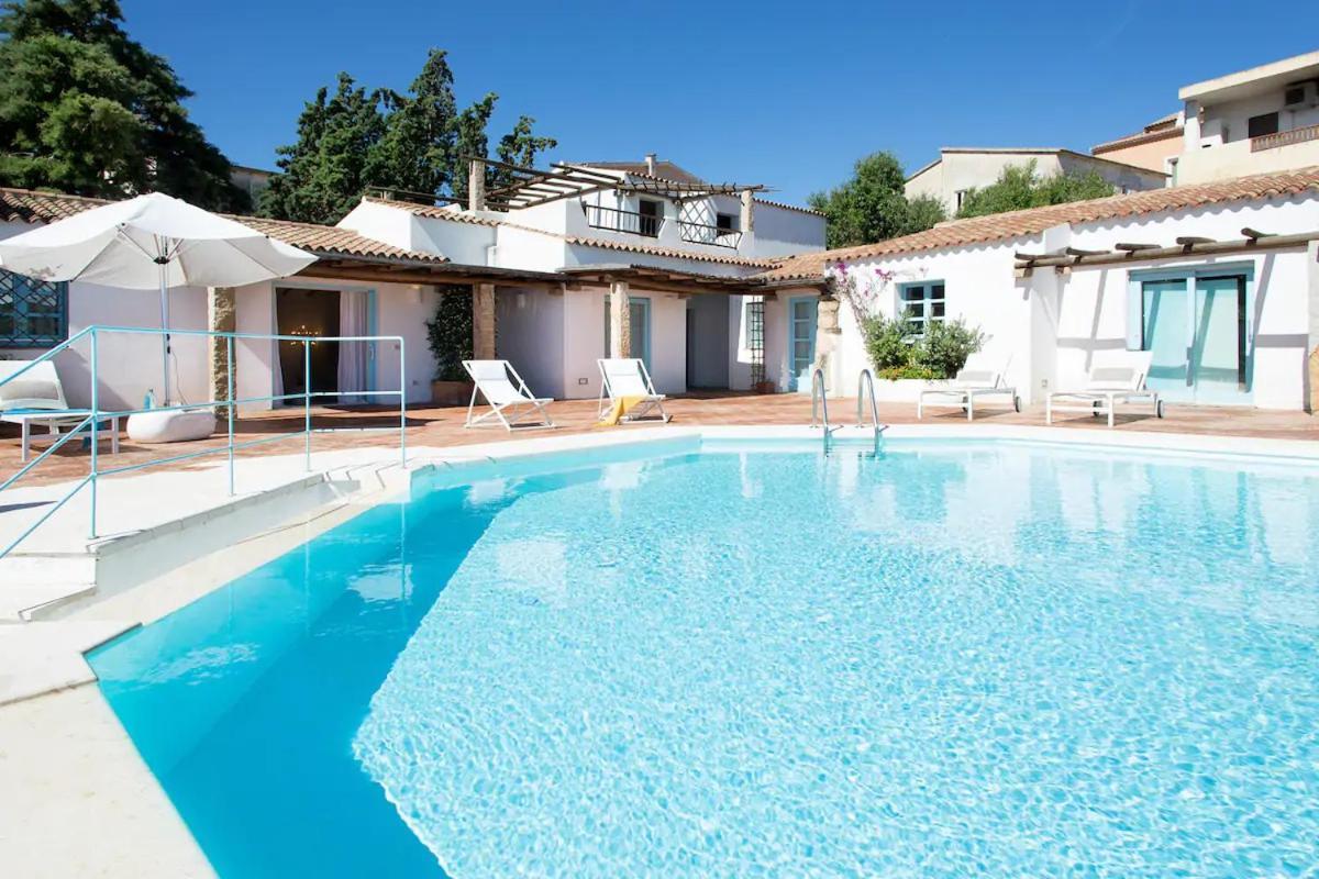 Charming House In San Pantaleo Appartement Olbia