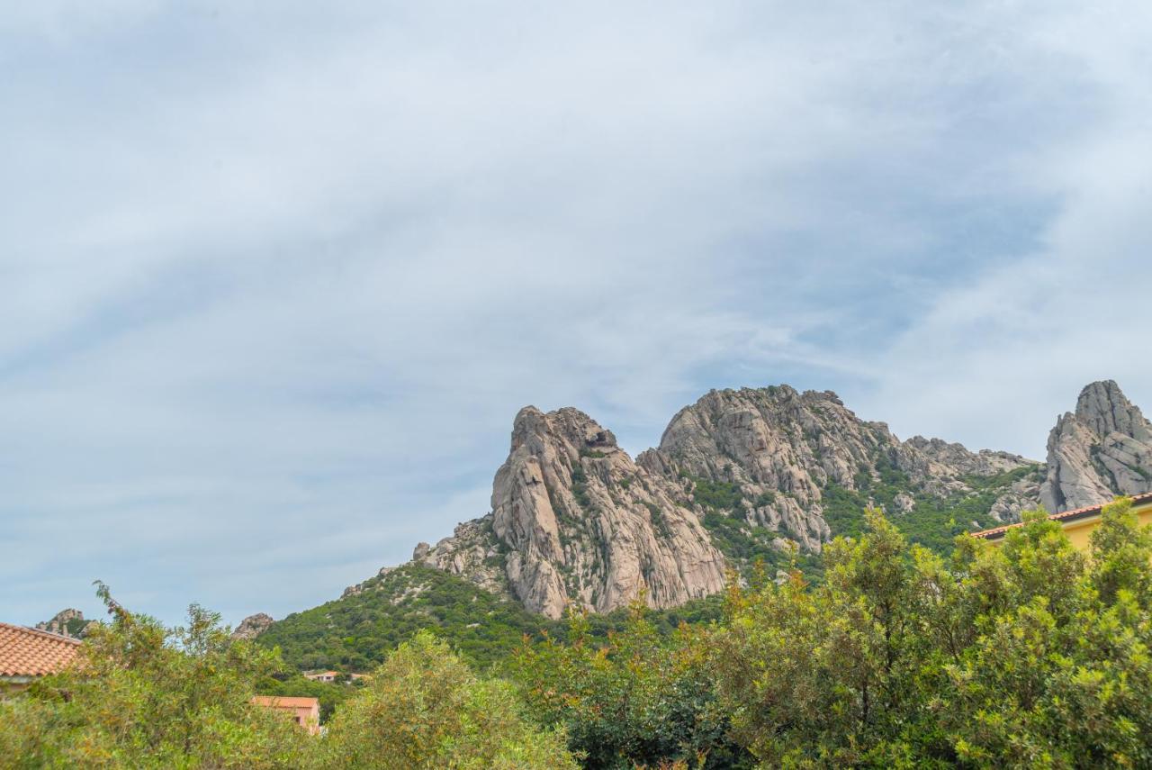 Appartement Charming House In San Pantaleo Olbia